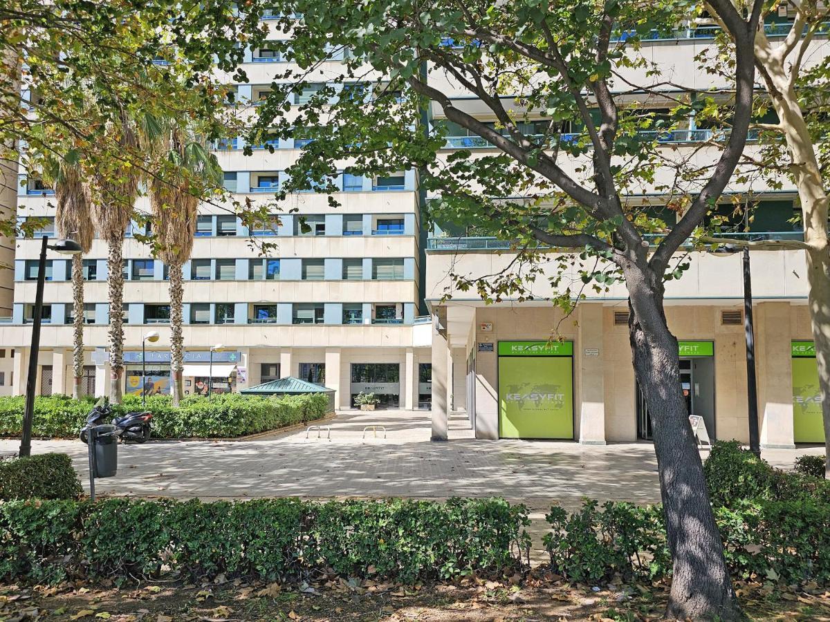 Apartamentos Las Ciencias V บาเลนเซีย ภายนอก รูปภาพ
